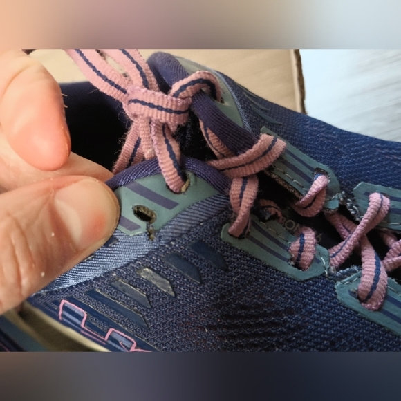 Hoka One One Bondi 6 Athletic Running Shoes Womens 8 Purple Blue Pink Ombre - Picture 8 of 14